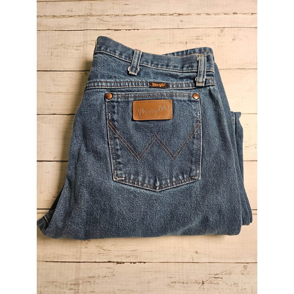 Wrangler 13MWZ Cowboy Cut Jeans Mens 38x32 Blue Denim Straight Leg High Rise